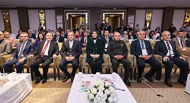 Afyonkarahisar'da 8. Tıbbi ve Aromatik Bitkiler Çalıştayı devam ediyor