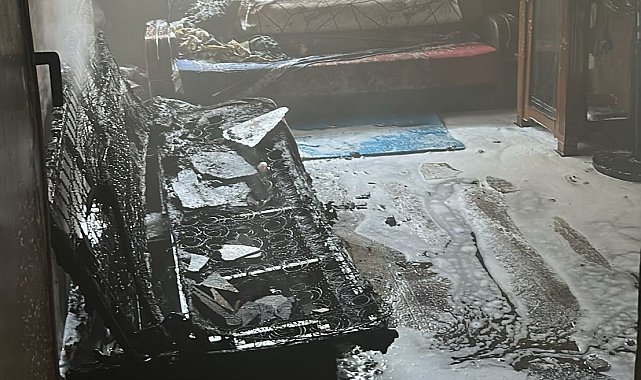 Evde çıkan yangın maddi hasara neden oldu
