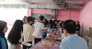 İki liseden Gazzeli çocuklara destek