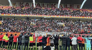 Kayserispor-Kasımpaşa maçını 13 bin 906 taraftar izledi