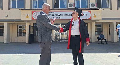 Muş'ta mezuniyet sevinci