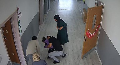 Nefessiz kalan öğrenciye okul müdüründen heimlich manevrası