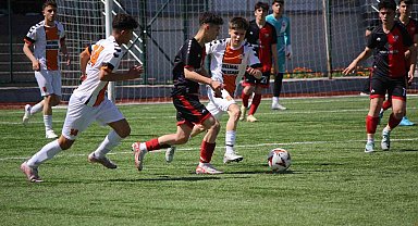 U16 Türkiye Futbol Şampiyonası 1. Kademe müsabakaları Karabük'te başladı