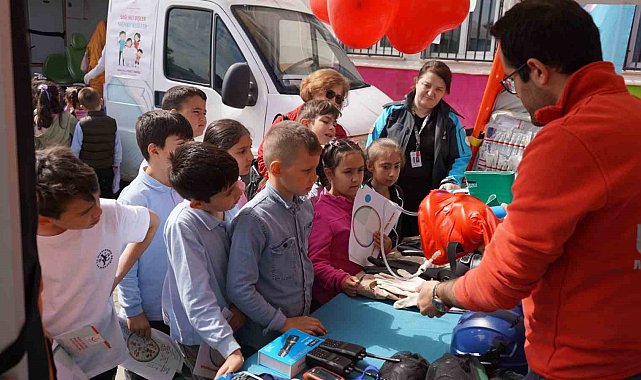 'Sağlıklı Çocuk, Sağlıklı Gelecek' programı büyük ilgi gördü