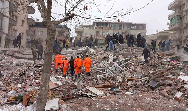 78 kişiye mezar olan Hakimbey Apartmanı'yla ilgili davada savcının araştırma talebi reddedildi