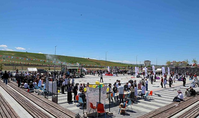 8. Dede Korkut Şenliklerinin 5. günü, her temadan etkinliğe sahne oldu