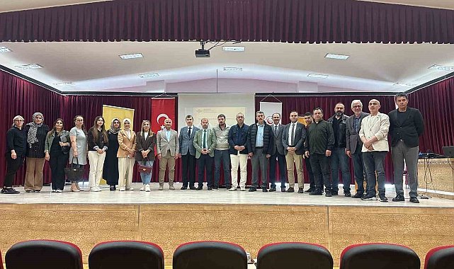 Afyonkarahisar'da Edebiyat Akademisi'nde Mehmet Akif Ersoy anıldı