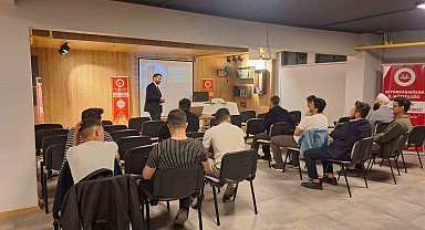 Afyonkarahisar'da "Baba Okulu" seminerine katılanlara belge takdimi