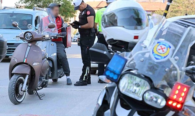 Aksaray'da 2 bin 500 motosiklet sürücüsüne kask cezası