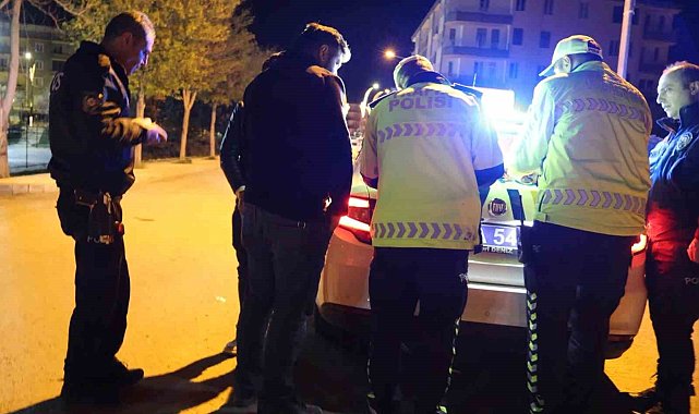 Alkollü yakalanan motosiklet sürücüsü polise dert yandı: "Bıktım bu hayattan, yaşamak istemiyorum"