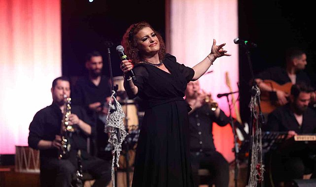AŞT 41. yılında seyirci rekoru kırdı