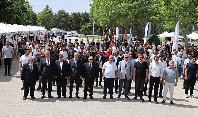 AÜB Tanıtım ve Tercih Fuarı FÜ'nün ev sahipliğinde gerçekleştirildi