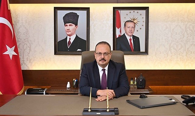 Aydın Valisi Canbolat: "Cumhuriyetimizin teminatı gençlerimizdir"