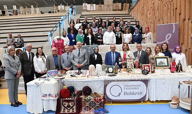 Balıkesir'de 2 bin 874 kursta 61 bin kursiyer belge aldı