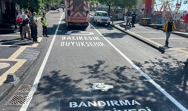 Bandırma'da Mehmetçik Caddesi yenilendi