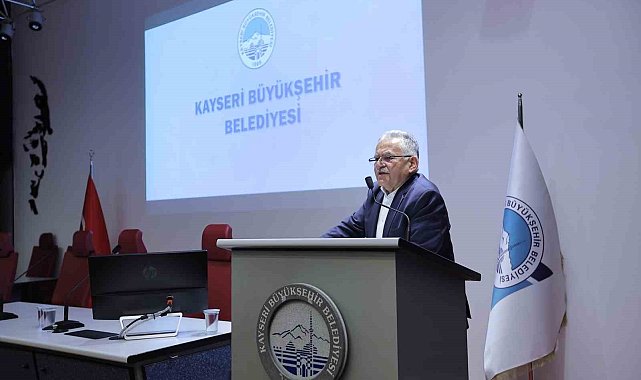 Başkan Büyükkılıç, Kartal Kavşağı Projesi'ni kamuoyuna tanıtıyor