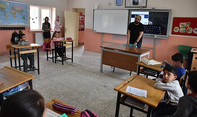 Başkan Çolakbayrakdar: "Türkiye'de ilkleri başaran çevre projeleriyle örnek olmaya edvam ediyoruz"