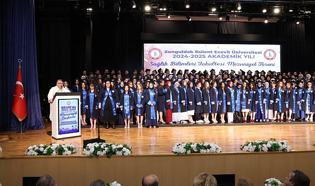 BEUN Sağlık Bilimleri Fakültesi'nde mezuniyet coşkusu
