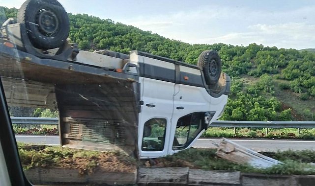 Bingöl'de kamyonet refüje çıktı: 1 yaralı