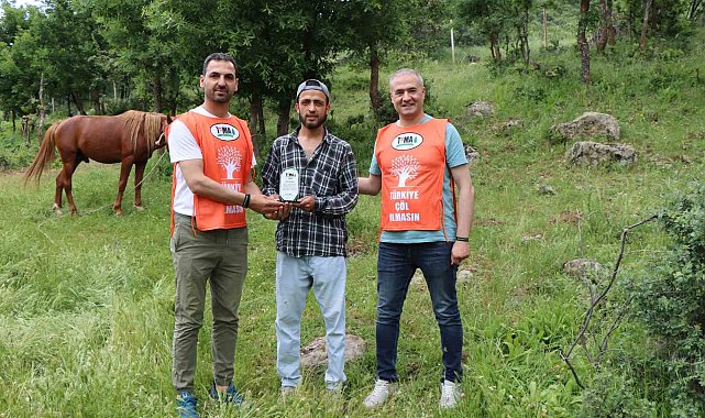Bingöllü çobandan yürek ısıtan davranış