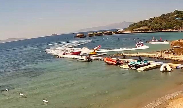 Bodrum'da su sporu kazası kamerada... Deniz yatağı, sürat teknesine çarptı: 3 yaralı