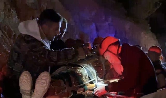 Çankırı Kalesi'nden kayalıklara düştü, ekipler seferber oldu