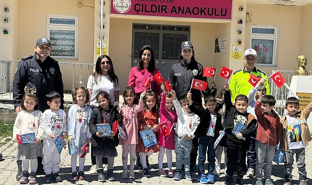 Çıldır'da anaokulu öğrencilerine trafik eğitimi