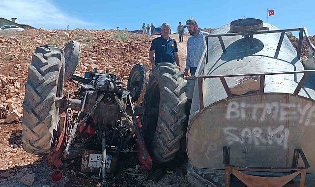 Devrilen traktörün altında kalarak ağır yaralandı