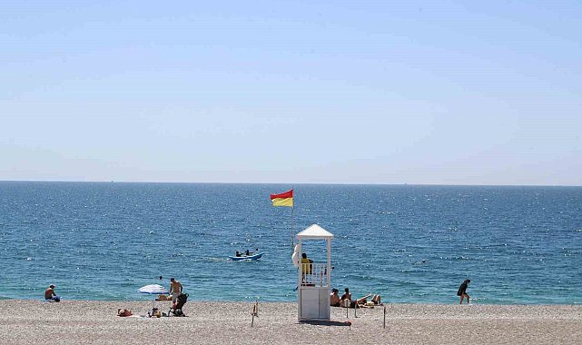 Dünyaca ünlü Konyaaltı Sahili yaza hazır