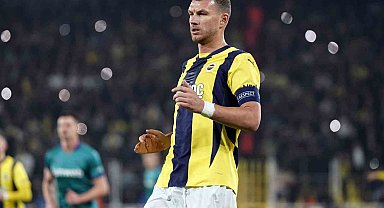 Edin Dzeko ve Hajradinovic'e milli davet