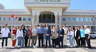 Erasmus projesine katılanlar Vali Aslan ile buluştu