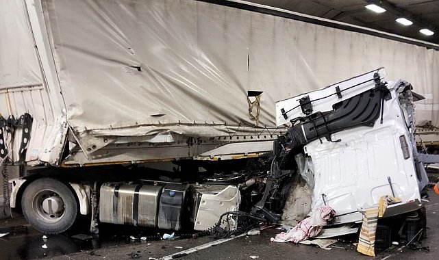 Erkenek Tüneli'nde trafik kazası: 1 ağır yaralı