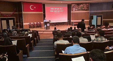 Erzurum'da "Aile içi Sağlıklı İletişim" konuşuldu