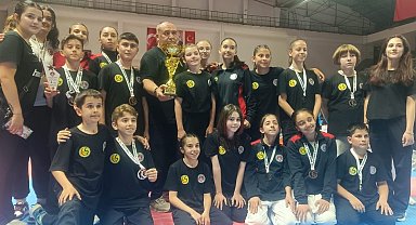 Eskişehirli sporcular 'İller Arası Karate Ligi'nde derece elde etti