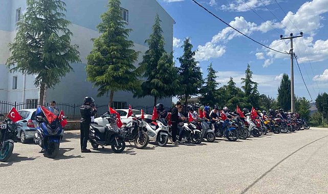 Fark edilmek ve kask kullanımına dikkat çektiler