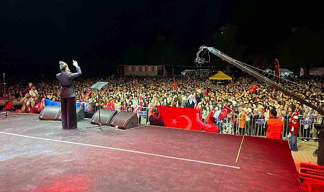 FÜ 50. yıl festivali Azerin'in unutulmaz konseriyle sona erdi