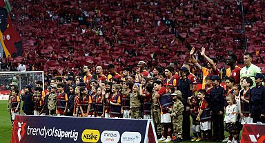 Galatasaray'da 3 değişiklik