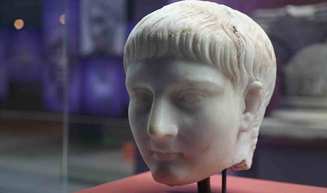 Germanicus'un mermer heykel başı Samsun'da sergileniyor