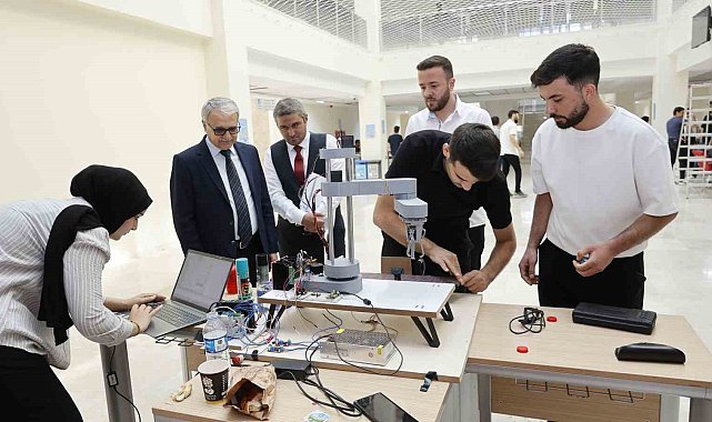 GİBTÜ'de 20'den fazla proje görücüye çıktı