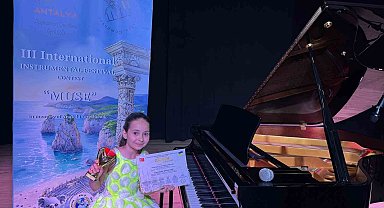 GKV'li Ceyda Sayar piyanoda festival birincisi