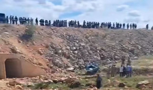 Halfeti'de patpat şarampole devrildi:1 ölü, 1 yaralı