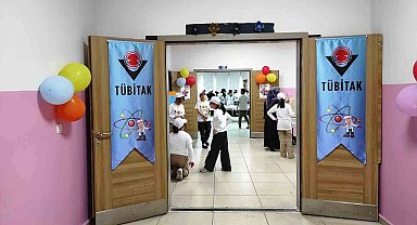 Hilalkent 125. Yıl İmam Hatip Ortaokulu öğrencileri bilim fuarında hünerlerini sergiledi