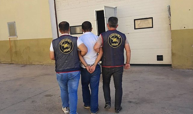 Hırsızlık suçundan aranan hükümlüyü jandarma yakaladı