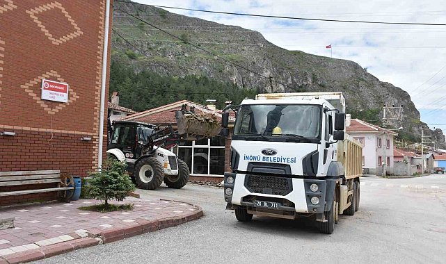 İnönü'de Metruk binalar için yıkım çalışması sürüyor