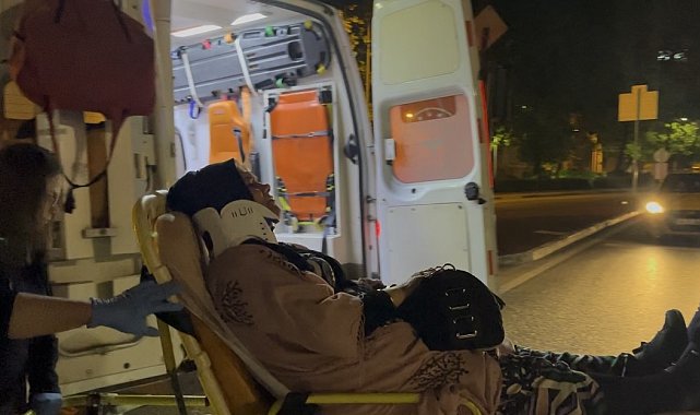 Işık ihlali kaza getirdi... Kırmızı ışıkta geçen otomobil taksiye çarptı: 7 yaralı