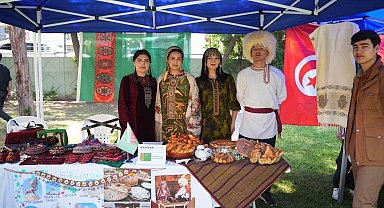 İşveren ile öğrenciler buluştu, kariyer festivali şenliğe döndü