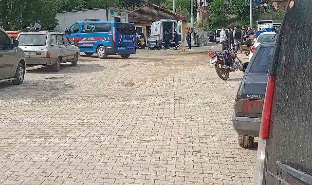 İzmir'de 3 kişiyi yaralayan saldırgan kayıplara karıştı