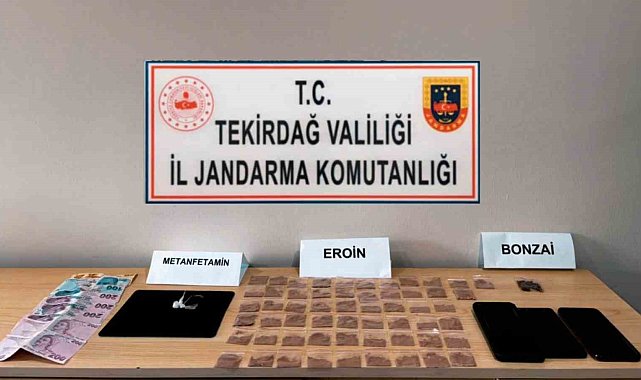 Kaput altındaki özel bölmeden uyuşturucu çıktı: 2 kişi tutuklandı