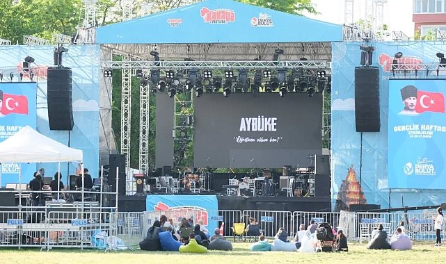 Kırklareli'nde Gençlik Haftasında "Aybüke: Öğretmen Oldum Ben" filmi gösterime sunuldu