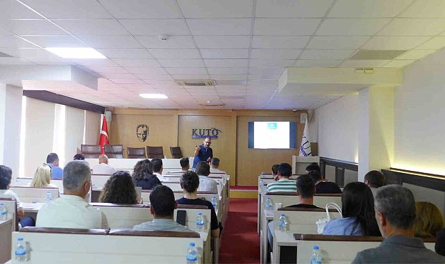 Kuşadası Ticaret Odası'nda Lejyoner Hastalığı Hakkında Eğitim Verildi
